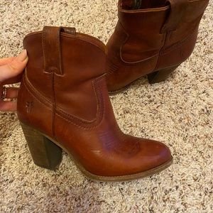 Frye Ilana Bootie Sz 6.5